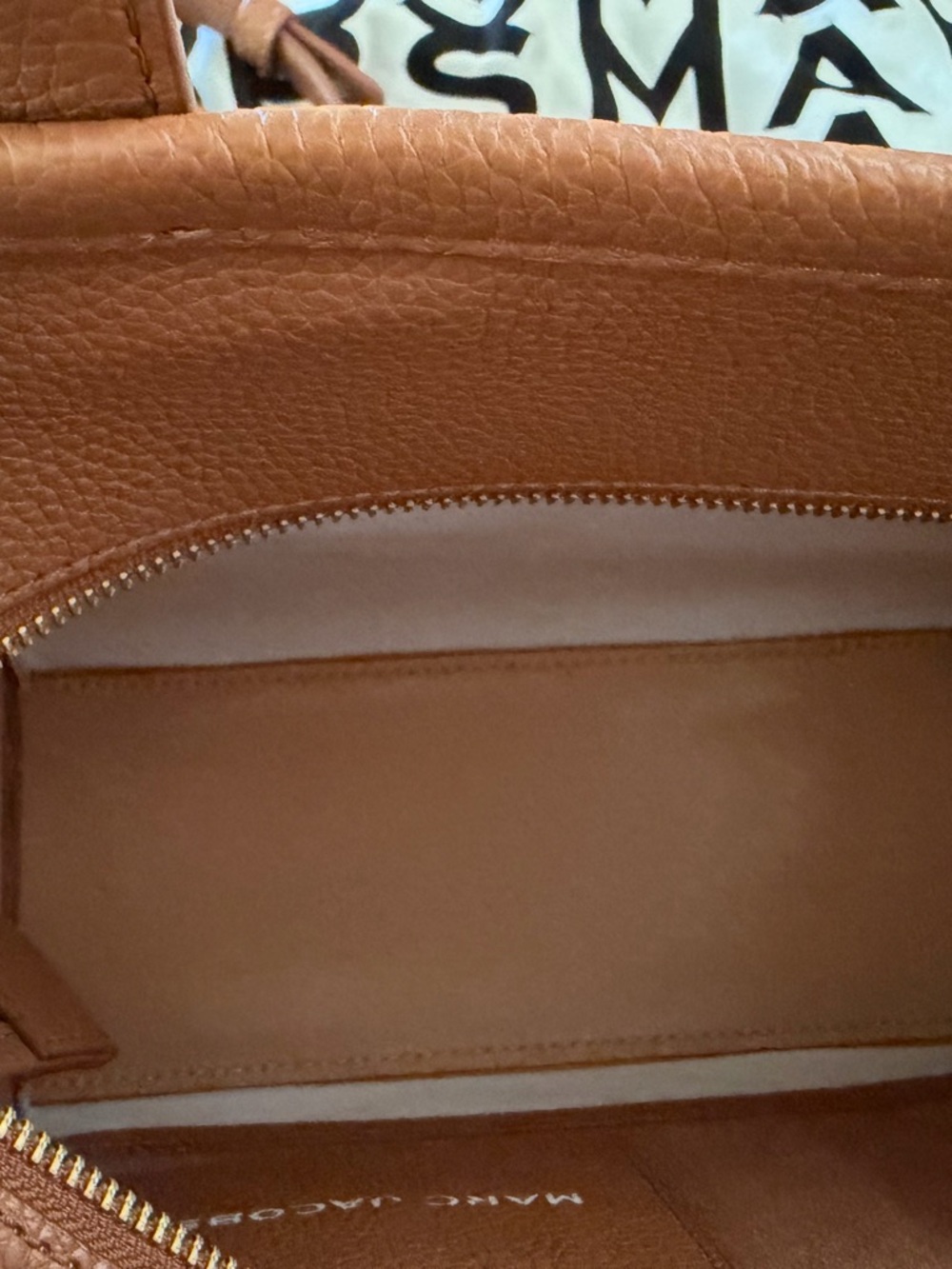 Marc Jacobs The Tote Bag — SMALL - Picture 6 of 10
